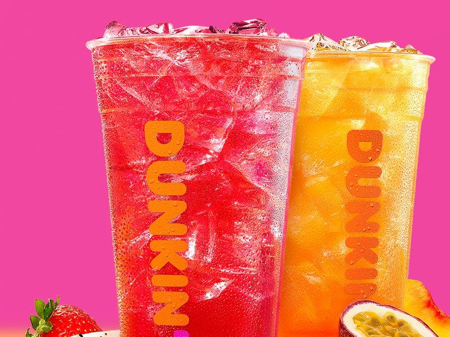 Dunkin' refresher drinks