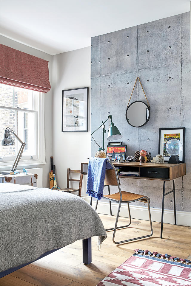 Bedroom Layout Ideas With Desk: 12 Ways To Arrange Your Space