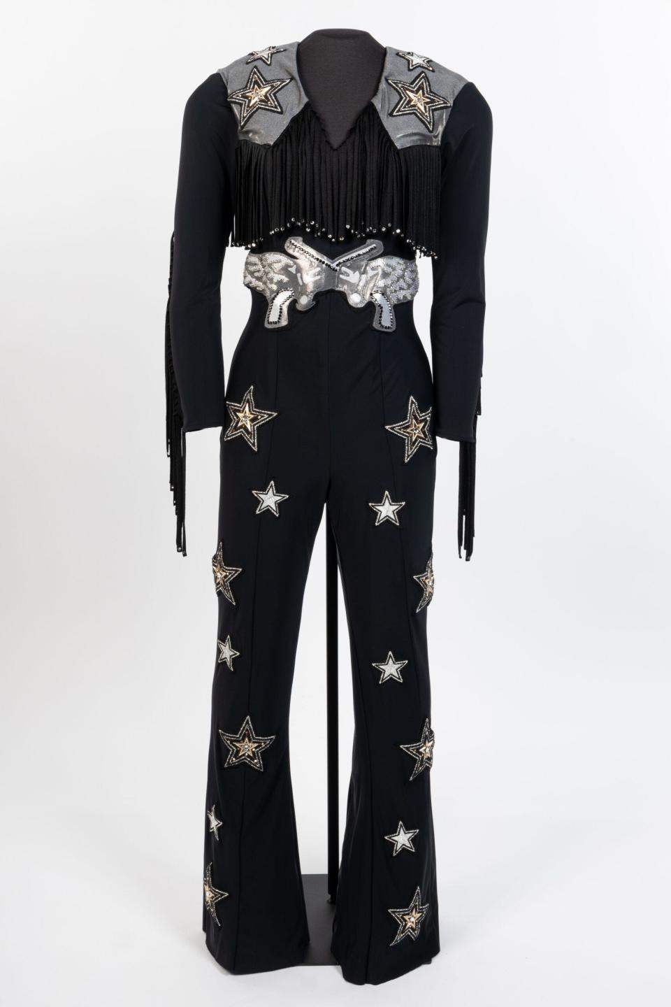 Miranda Lambert wore this jumpsuit when she appeared on CBS-TV’s New Year’s Eve Live: Nashville’s Big Bash, December 31, 2021.