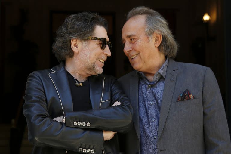 Joaquin Sabina y Joan Manuel Serrat presentan el recital que van a brindar juntos en Buenos Aires. Oct 2019