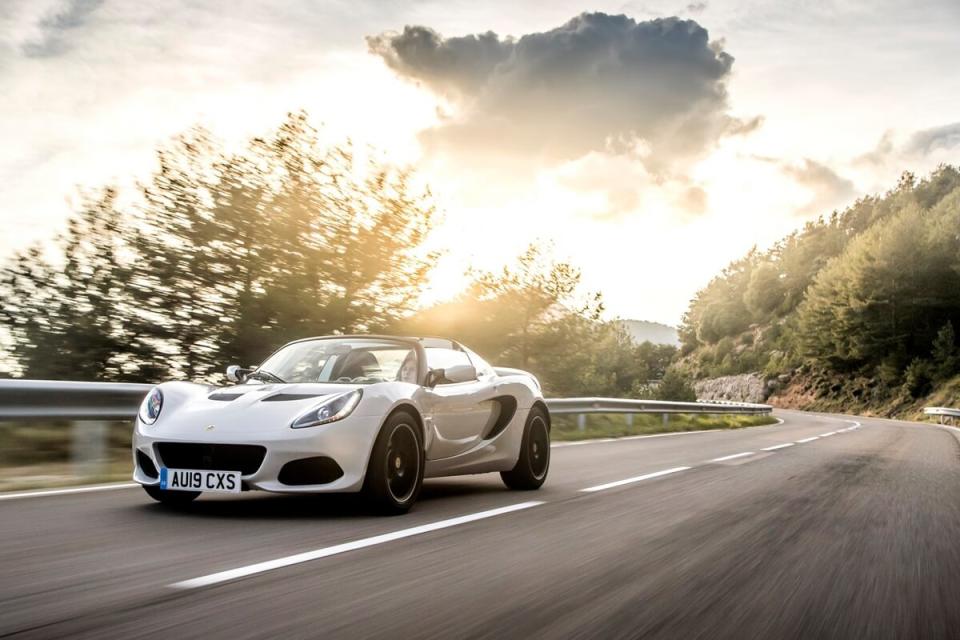 Lotus-Elise-Sport-220.jpg