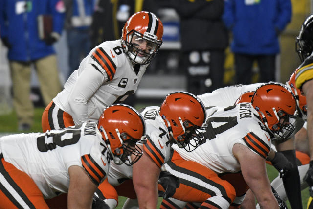 Baker Mayfield says he met one of his linemen for the first time in the locker  room before the game