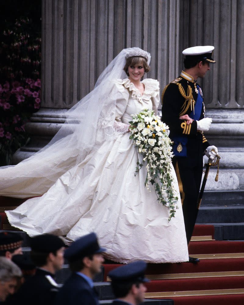 Her record-breaking wedding gown