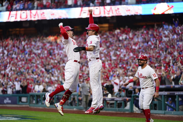 Harper homers, Phillies shut down Braves