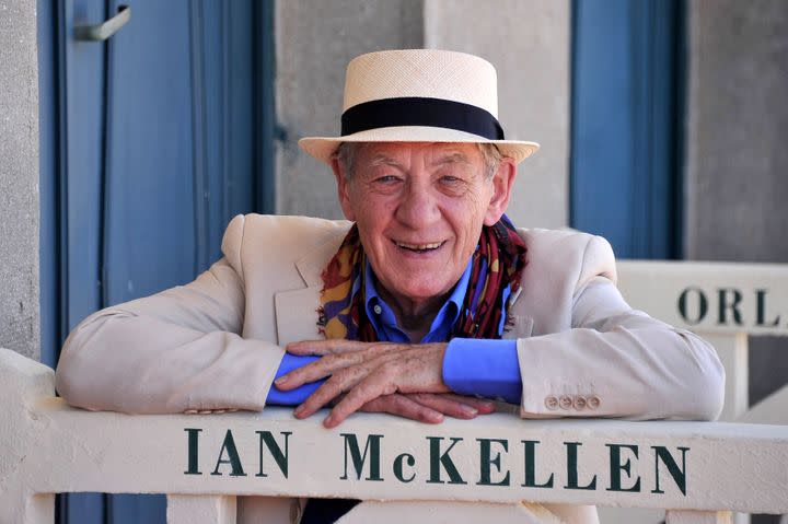 Im "Herr der Ringe" kämpfte er gegen Orks, im wahren Leben gegen Vorurteile: Am 25. Mai wird Ian McKellen 80 Jahre alt.