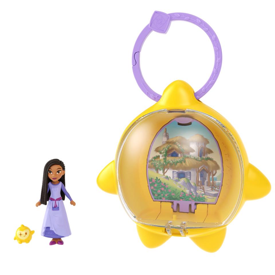 Wish Star Reveals Mini Doll Surprise by Mattel. (Disney)