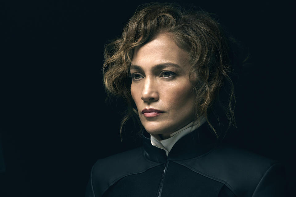 En esta imagen proporcionada por Netflix, Jennifer Lopez en una escena de "Atlas". (Netflix vía AP)