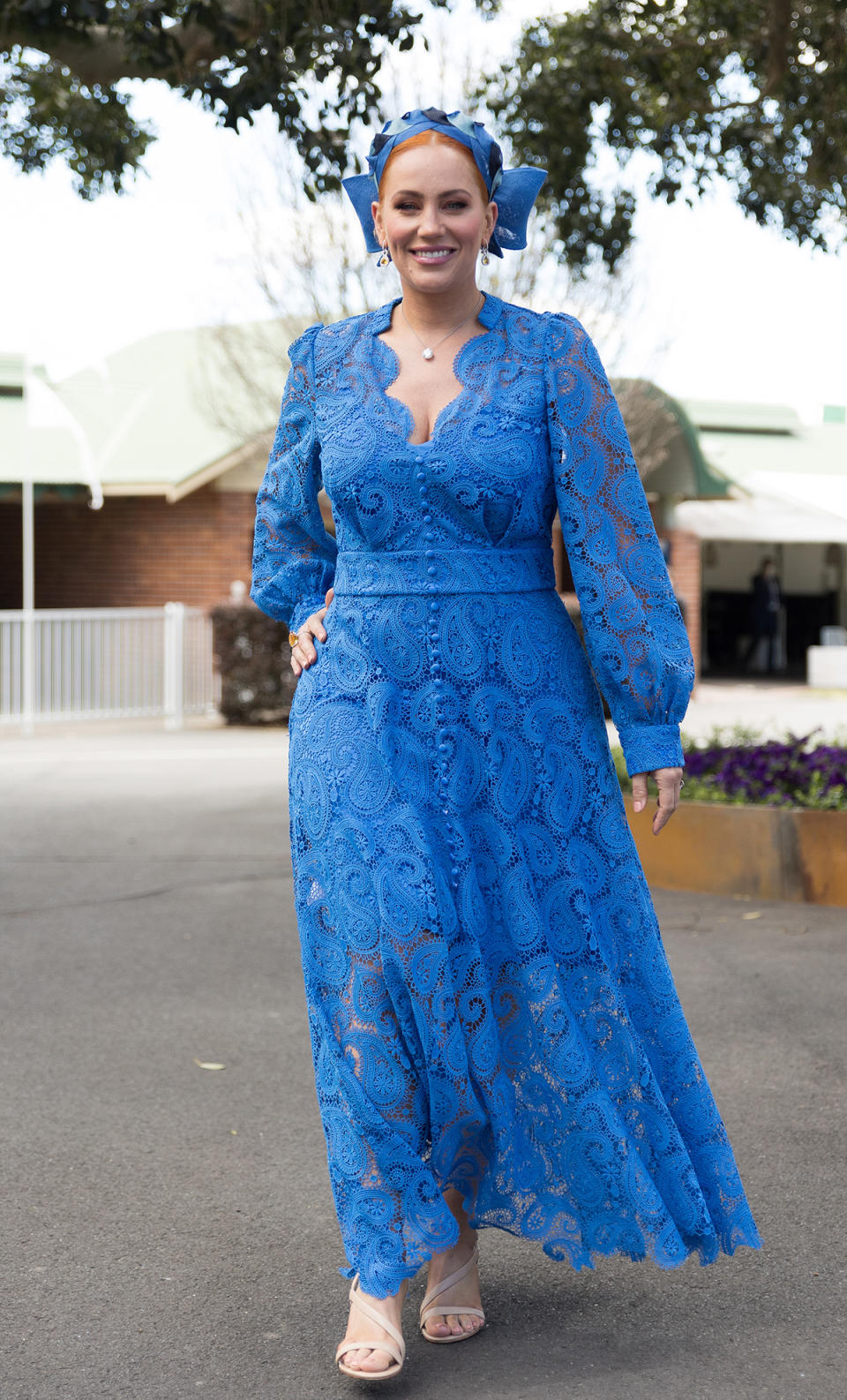 Jules Robinson in blue dress at Everest Cup