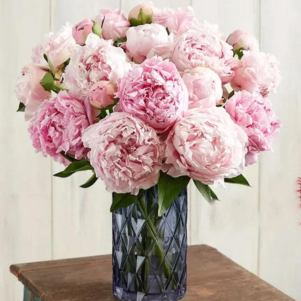 1-800-Flowers Review - Floral Delivery for Mother's Day 2024