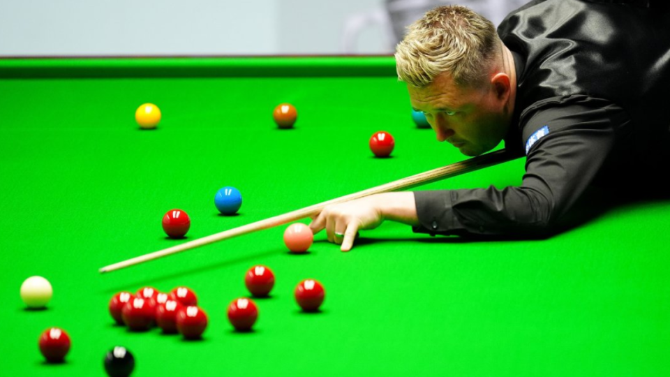 Kyren Wilson playing a shot