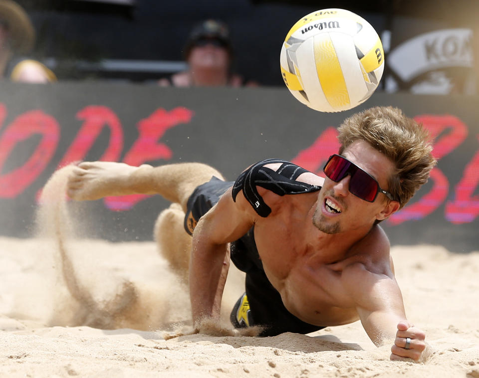 AUSTIN, TEXAS - May 19: Taylor Crabb dives for the ball during the AVP Austin Open Mens Final at Krieg Fields on May 19, 2019 in Austin, Texas. (Photo by Chris Covatta/Getty Images)