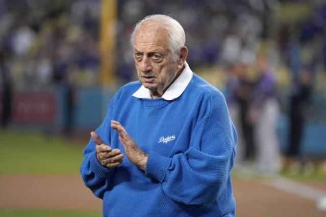 MLB's Lasorda has 'mild' heart attack