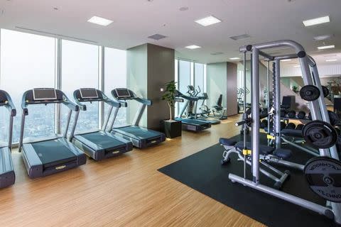 位在38樓的Fitness Gym，提供各式各樣的健身設施 PHOTO CREDIT: Osaka Marriott Miyako Hotel