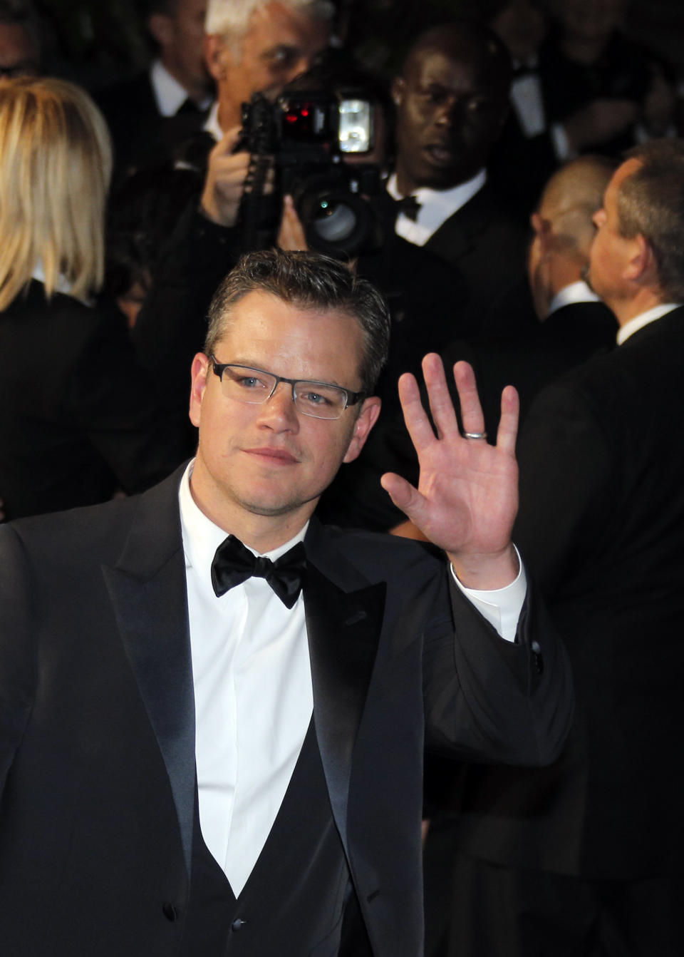 <a href="http://weedquotes.blogspot.com/2011/05/matt-damon-weed-quotes.html" target="_blank">“The first time I smoked was at home with my mother and step-father.”</a>