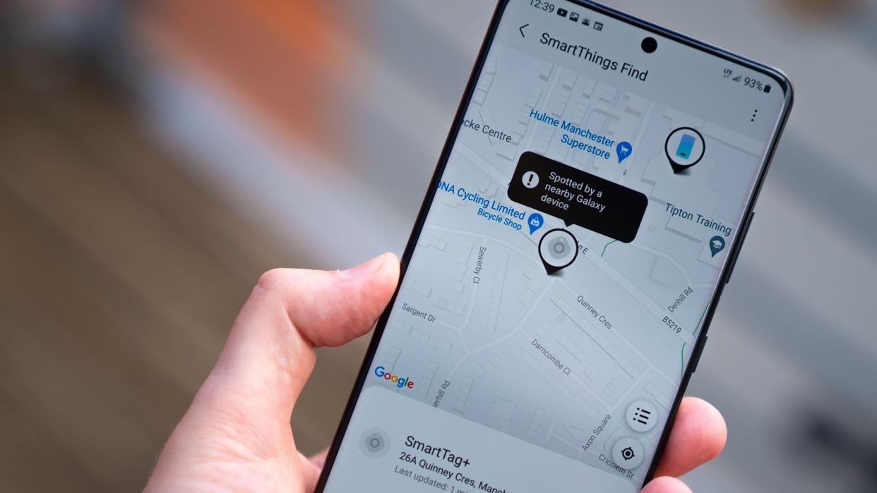  Finding a Samsung Galaxy SmartTag in the Samsung SmartThings app. 