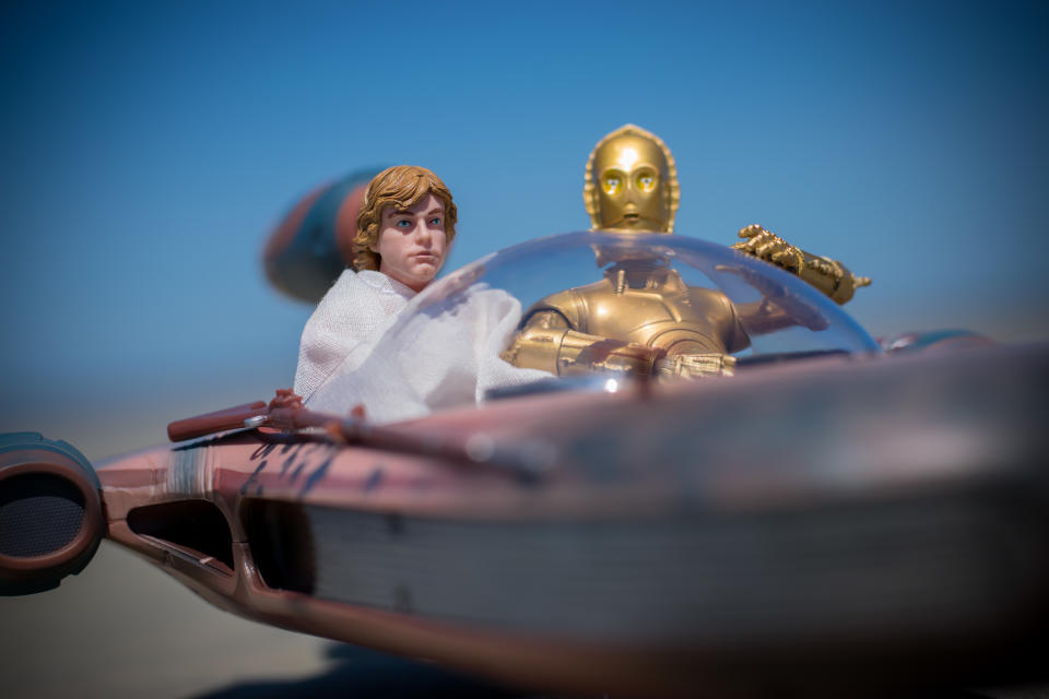 Luke and C-3PO (Photo: Hasbro/@chezpics66 aka Chris Lynch)