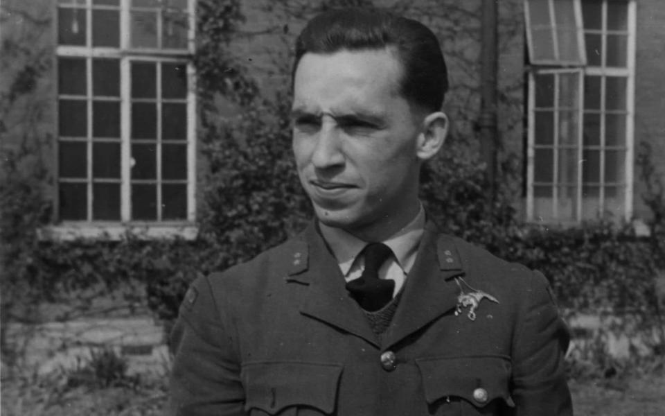 Franciszek Kornicki, the last surviving Polish World War Two squadron commander is leading a poll to find 'The People's Spitfire Pilot' by over 250,000 votes - RAF Museum