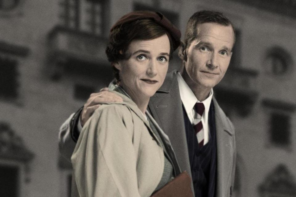 Isabel Pollen as Laura and Jim Sturgeon as Alec in Emma Rice's upcoming production of Brief Encounter (Simon Turtle)