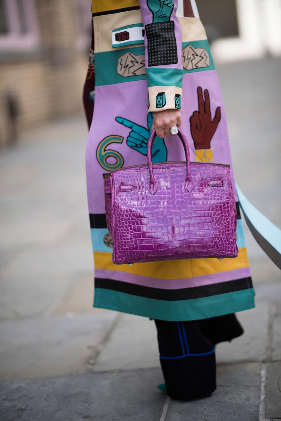 <p>Fashion's most famous tote, the Hermès Birkin has of course made an appearance.</p>