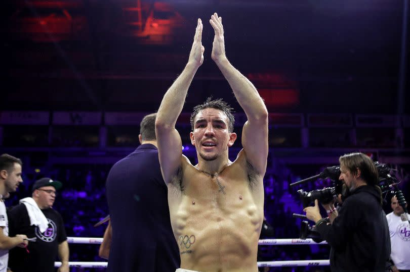 Photo showing Michael Conlan applauding the fans after losing to Jordan Gill