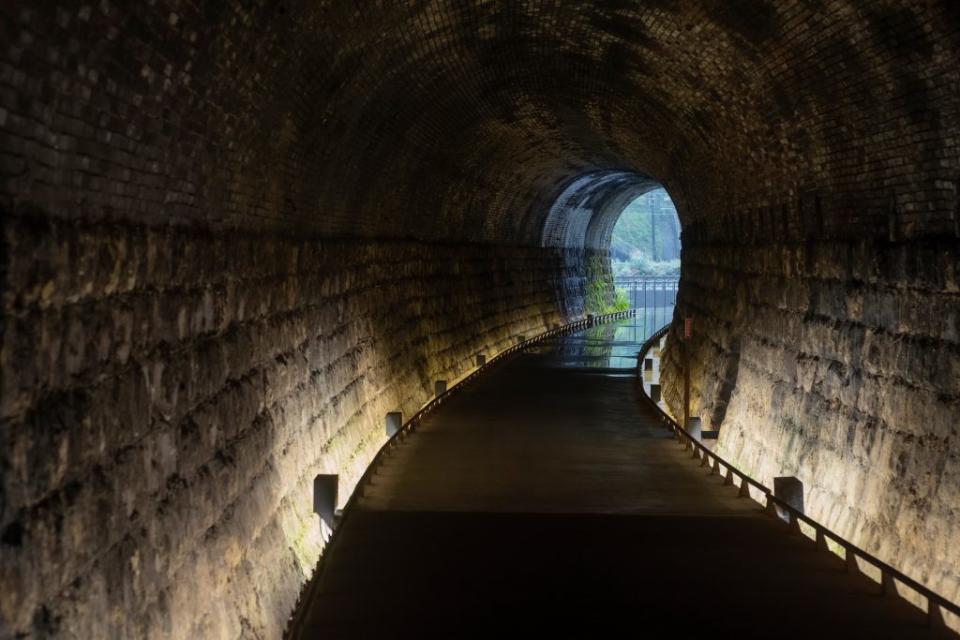 以獨特設計理念及永續發展特質的瑞芳「三貂嶺生態友善隧道」獲得三項國際大獎，登上世界舞台。（新北市府新工處提供）