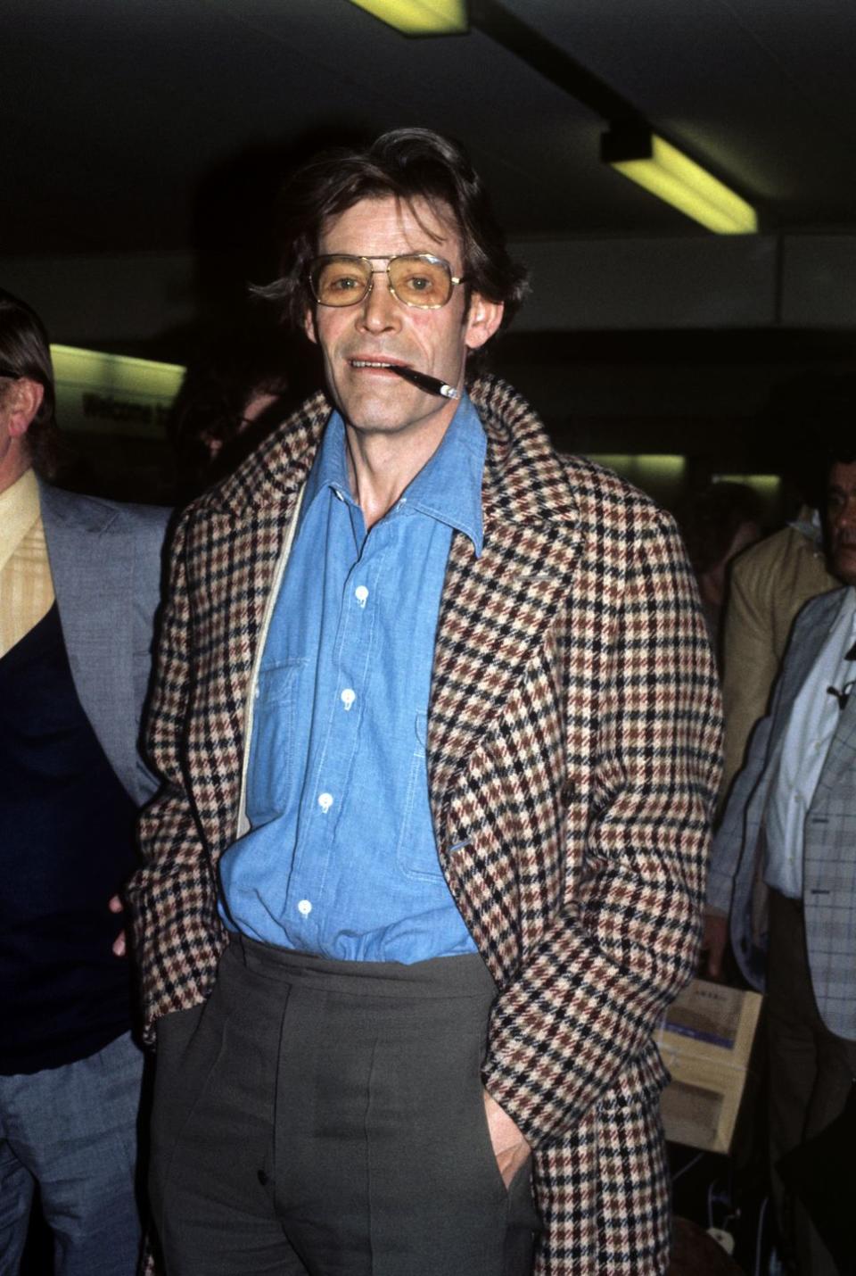 Celebrities at the Airport in the 1970s: The Photos