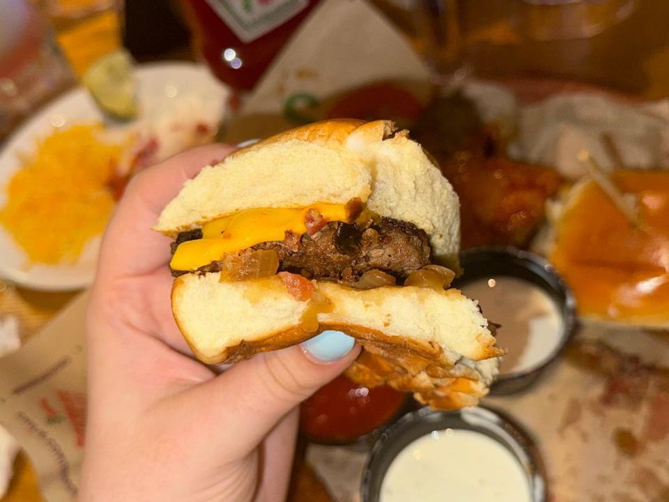 chilis big mouth burger bites