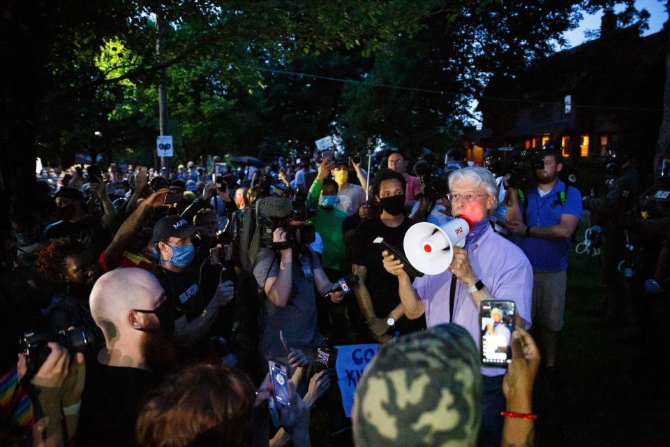 Mayor Frank Cownie speaks to protestors on June 3, 2020, in Des Moines.