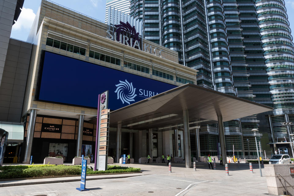 The deserted entrance of the Suria KLCC shopping mall seen on on 18 March 2020, the first day of the Movement Control Order. (PHOTO: Fadza Ishak for Yahoo Malaysia)