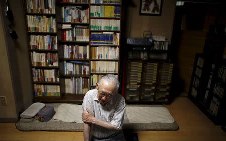 Akira Yamada, a 89-year-old Hiroshima atomic bombing survivor, former college professor and ex-president of Fukushima University, speaks during an interview with Reuters at his home in Fukushima, Japan, July 30, 2015. REUTERS/Toru Hanai