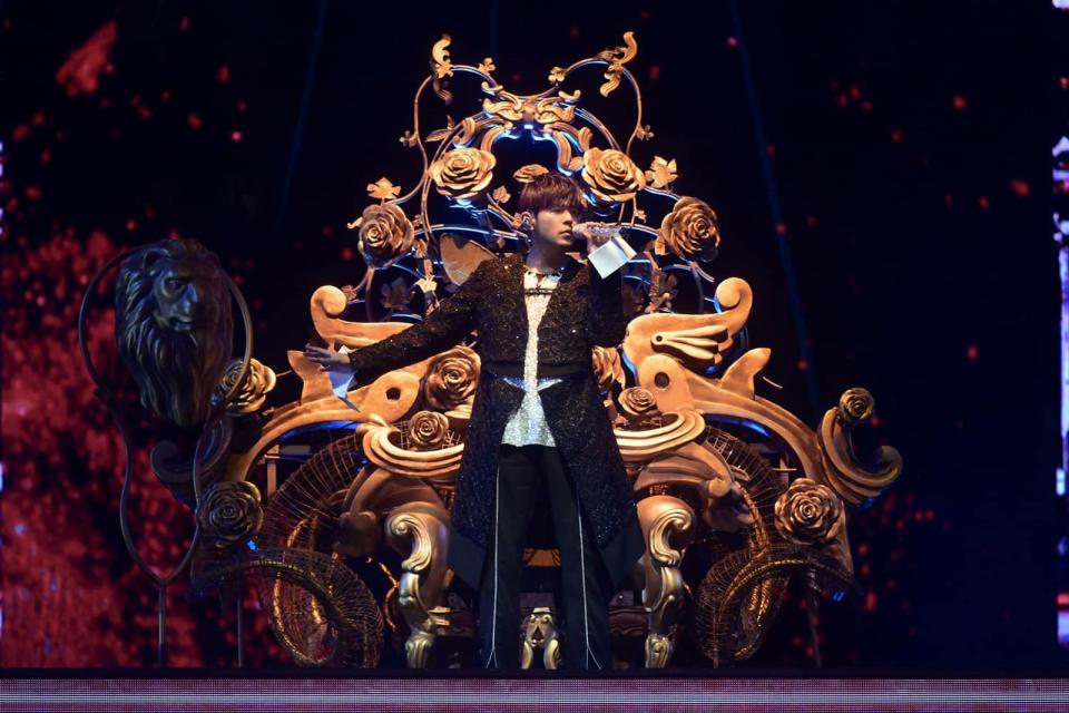 周杰倫近日赴上海開演唱會，場內場外都塞滿歌迷。（翻攝自周杰倫 Jay Chou）