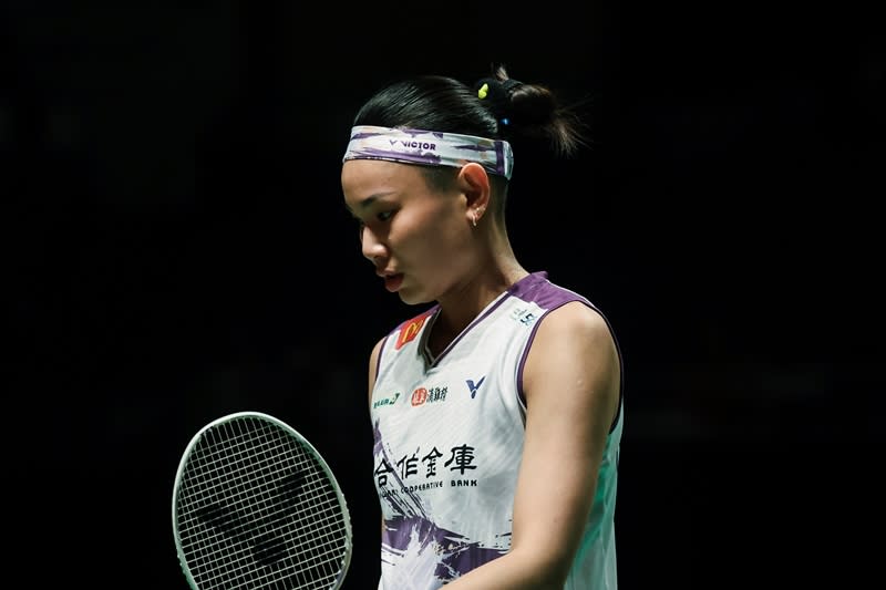 台灣羽球好手戴資穎17日在日本熊本羽球大師賽女單8強，和對手張蓓雯打到第3局時疑似腳部不適主動跟裁判申請退賽。（圖／Badminton Photo提供）