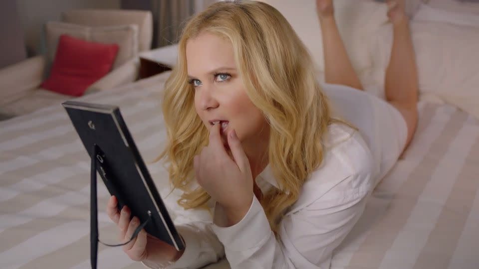 Amy Schumer spills on her one and only one-night-stand and we need a minute