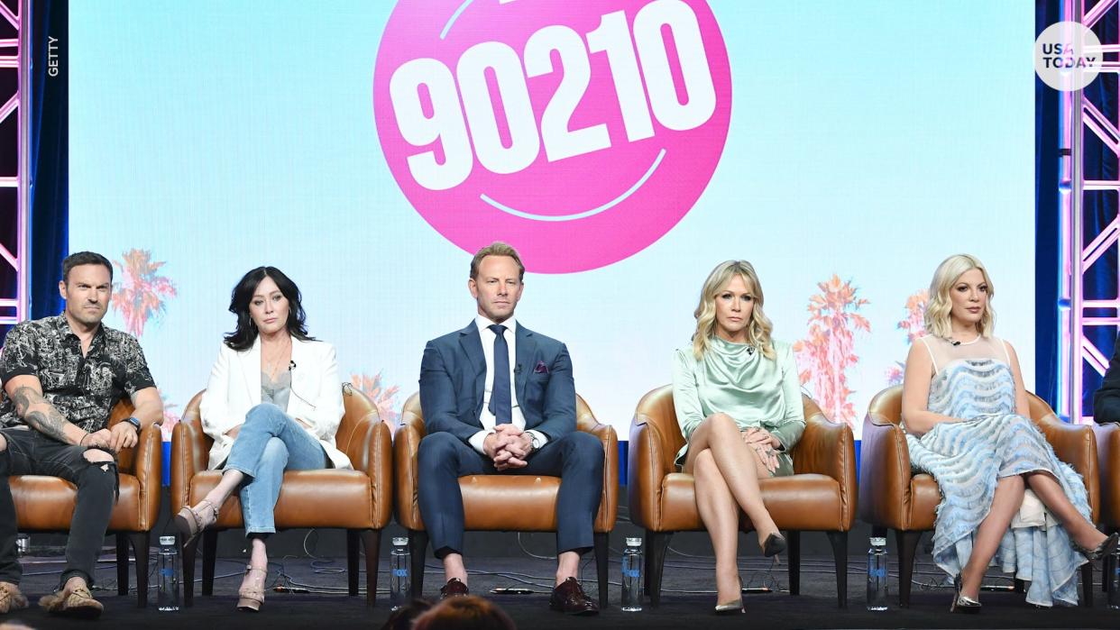 'Beverly Hills, 90210' stars Brian Austin Green, left, Shannen Doherty, Ian Ziering, Jennie Garth and Tori Spelling discussed their 'BH 90210' reboot this summer in Beverly Hills, Calif.