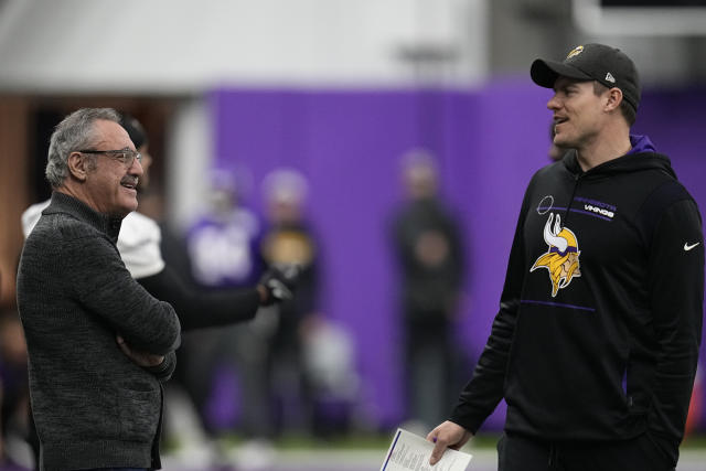 Vikings' O'Connell still evaluating defense, Donatell status - The San  Diego Union-Tribune