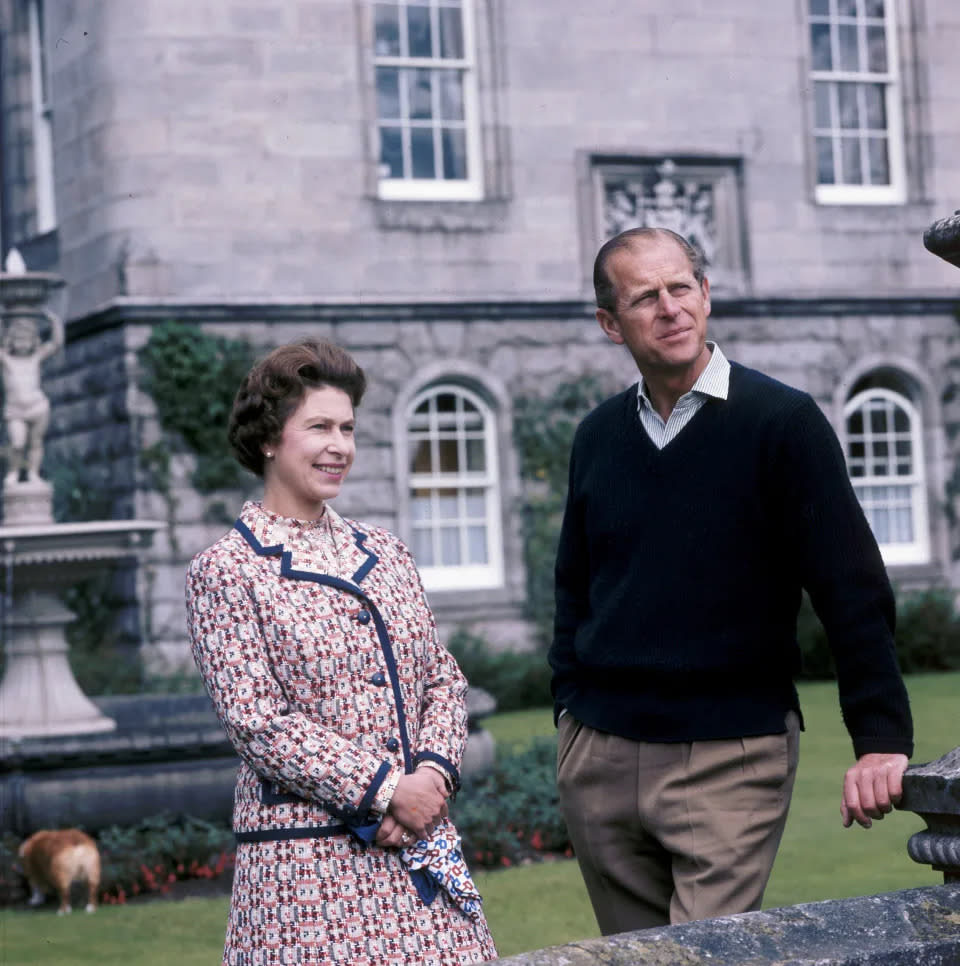 Die Königin und Prinz Philip in Balmoral im Jahr 1972. (Bild: Getty Images)