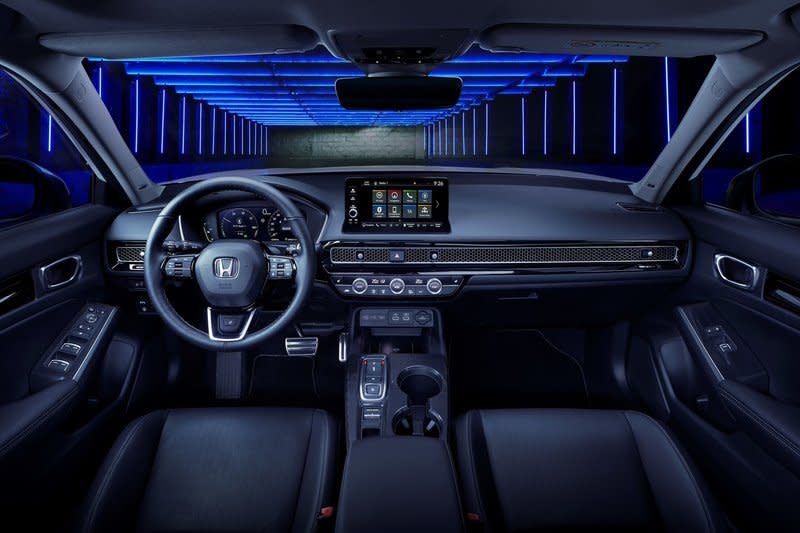 Civic e:HEV座艙相當簡約，配備9吋中控螢幕和Honda Sensing系統。