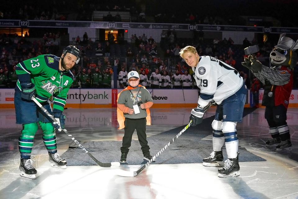 AJ Congdon dropped the ceremonial first puck prior to the Worcester Railers game on Nov. 19