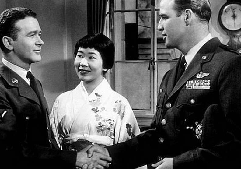 1958年第30屆奧斯卡——《櫻花戀》梅木三吉。Warner Bros.