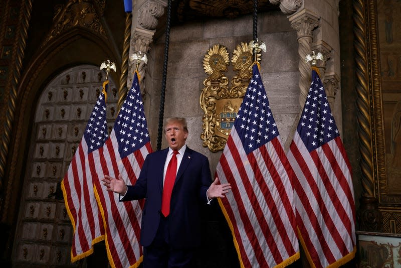 PALM BEACH, FLORIDA - MARCH 4: Republican presidential candidate, former President Donald Trump speaks in the library at Mar-a-Lago on March 4, 2024 in Palm Beach, Florida. - Photo: Alon Skuy (Getty Images)