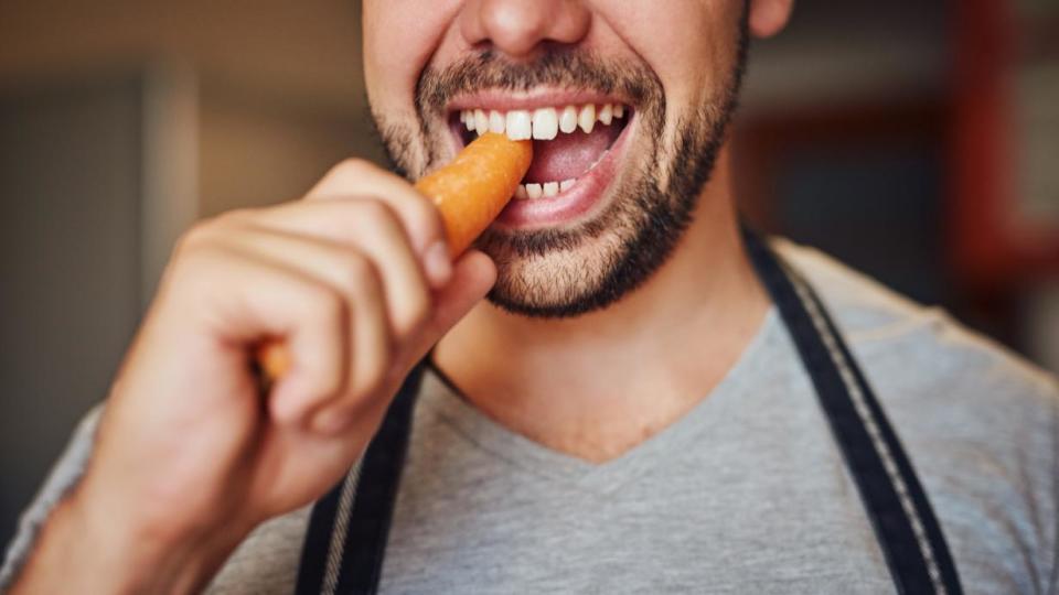 Una alimentación adecuada puede contribuir a la prevención y al control de las patologías oculares  