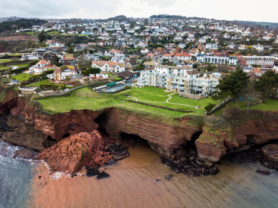 A cliff fall at Livermead cliff in Torquay, 29/01/2020  See SWNS story SWPLcliff. A huge cliff has fallen into the sea off the Devon coast. Drone photos show the dramatic scene at Livermead. It's understood the incident happened at some point yesterday. Torbay Council and the Harbour Authority took to Twitter to warn people about the collapse. 