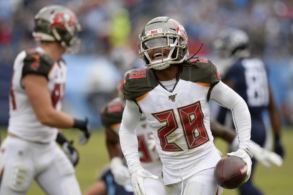 Tampa Bay Buccaneers cornerback Vernon Hargreaves was benched in the second half of Sunday's game. (AP/Mark Zaleski)