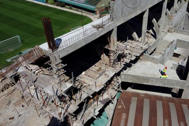 Derrumbe de una tribuna en la cancha del Club Ferro Carril Oeste