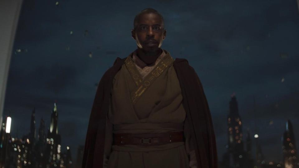 Ahmed Best as Jedi Knight Kelleran Beq stands in the doorway of an elevator on The Mandalorian