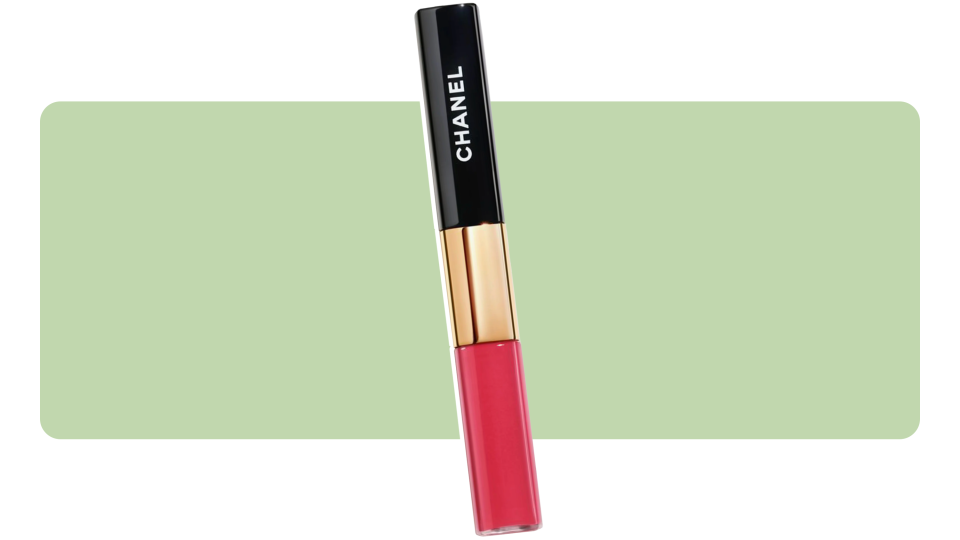 Coat your lips in a rich wash of color with the Chanel Le Rouge Duo Ultra Tenue Ultra Wear Lip Color.
