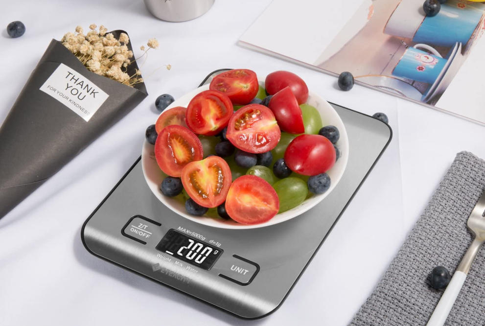 Etekcity's highly-rated digital kitchen scale falls to lowest