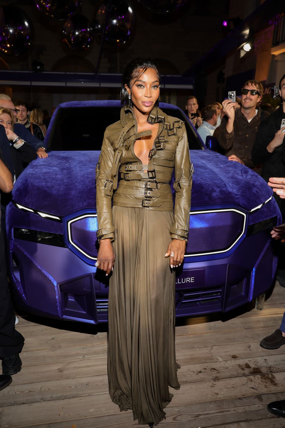 naomi campbell bmw reveal the bmw xm mystique allure at the house of bmw