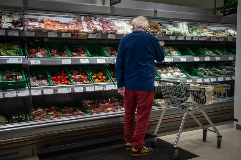 Shoppers say they're tired of worrying over food costs