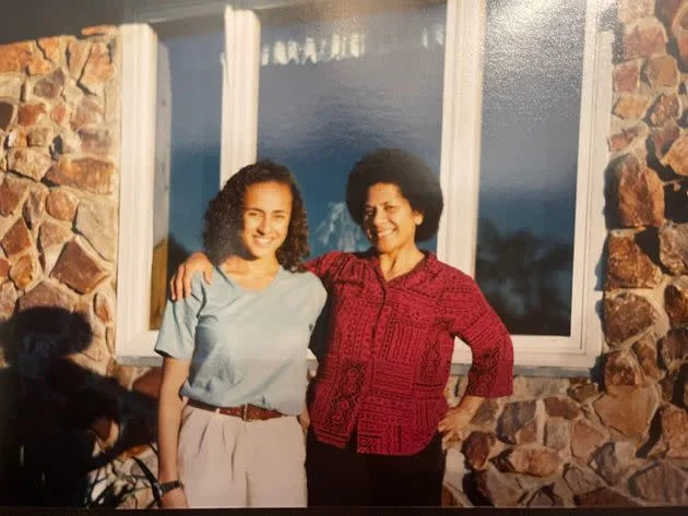 The author (left) with her mother. (Photo: Photo Courtesy of Eleanor Beaton)
